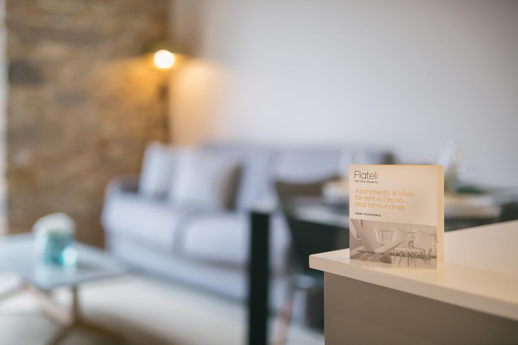 Flateli - Exclusivo Plaça Catalunya 4-1 Gérone Extérieur photo